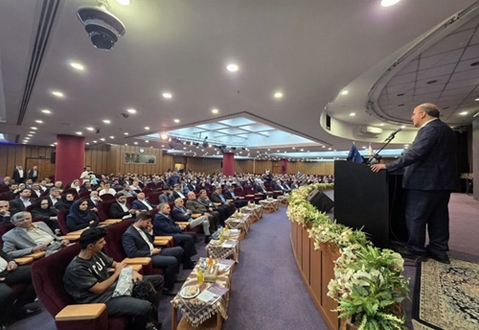 سی‌امین آیین نکوداشت روز صنعت و معدن، همزمان با هفته دولت و هفته صنایع کوچک، برگزار شد/ حضور ۲۸ واحد صنعتی اصفهان در جمع ۱۰۰ واحد برتر کشور