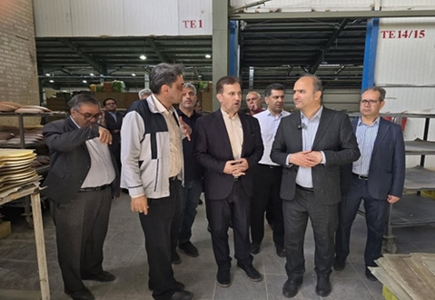 بازدید مدیرکل دیوان محاسبات استان اصفهان از سه شهرک صنعتی کاشان / اعلام حمایت از صنعتگران و تسریع در توسعه شهرک‌های تخصصی